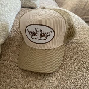 Boy’s Lie tan corduroy trucker hat